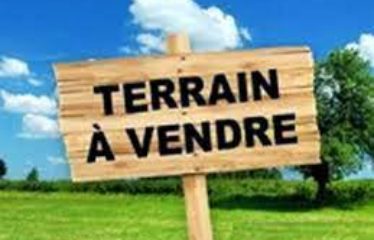 un lot de terrain à vendre